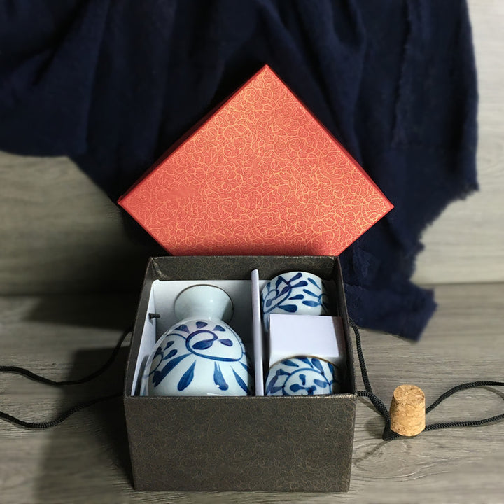 Hand-painted Ceramic Underglaze Japanese Style White Wine Cup Dispenser For Home Use