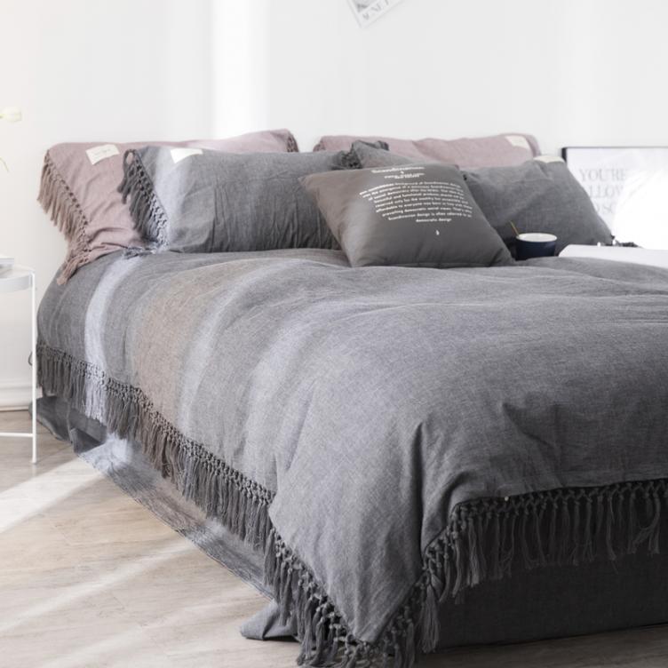 Stylish Nordic Cotton Four-Piece Bedding Set