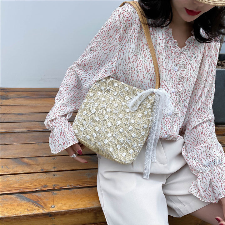 Lace Bucket Artistic Hand Bill Of Lading Shoulder Bag