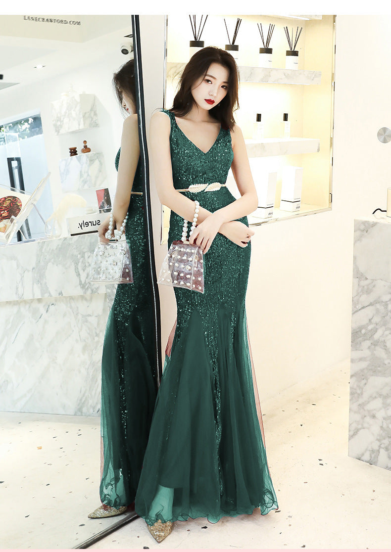 Long dress with sequined fishtail toast