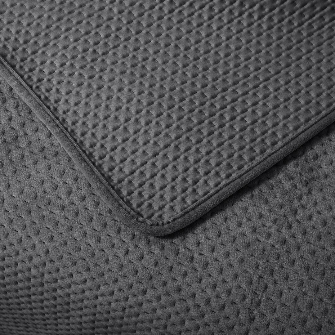 Kasentex All Season Cozy Velvet Quilt Set with Shams, Queen, King, Room Decor, Graduation Gifts