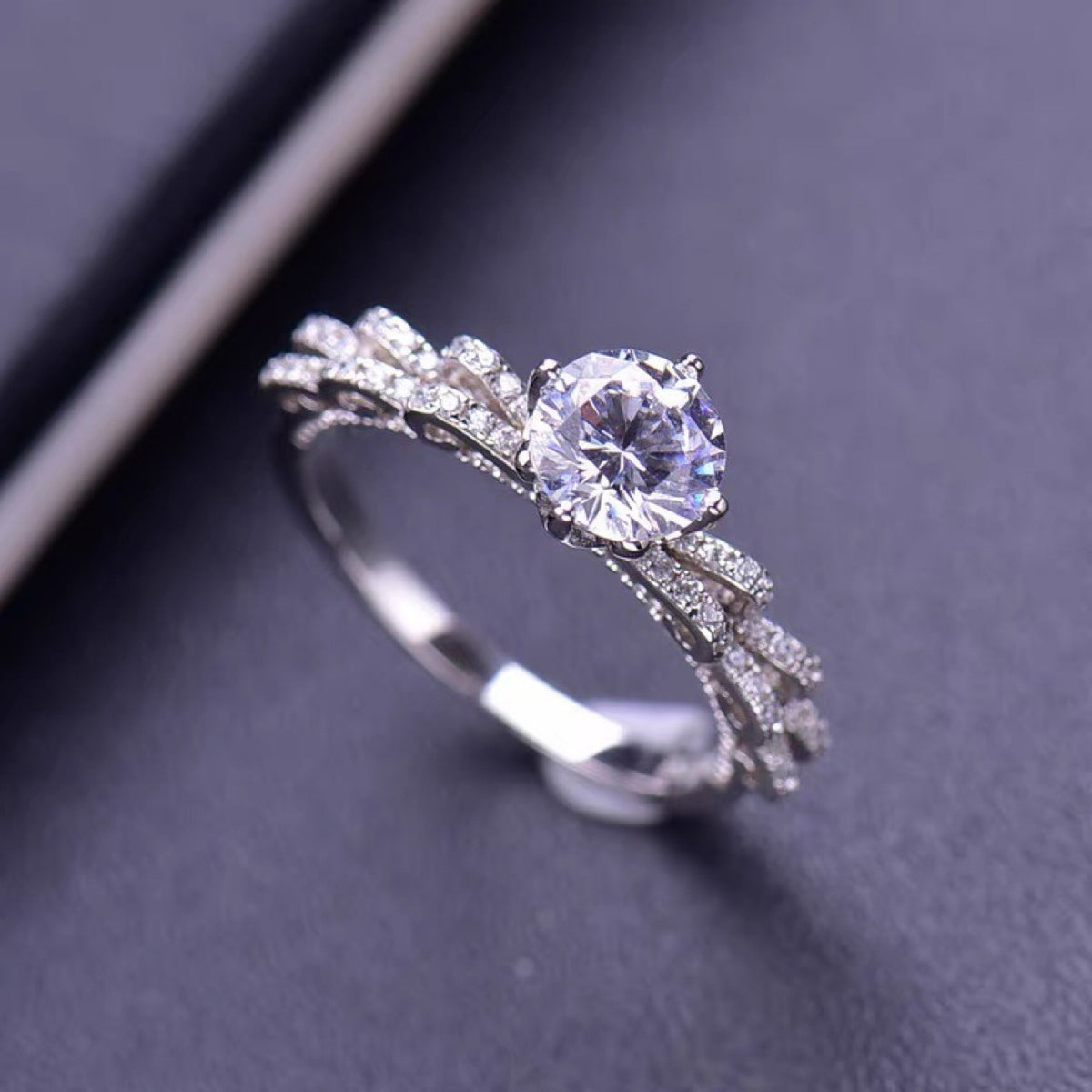Ribbon Moissanite Wedding Band