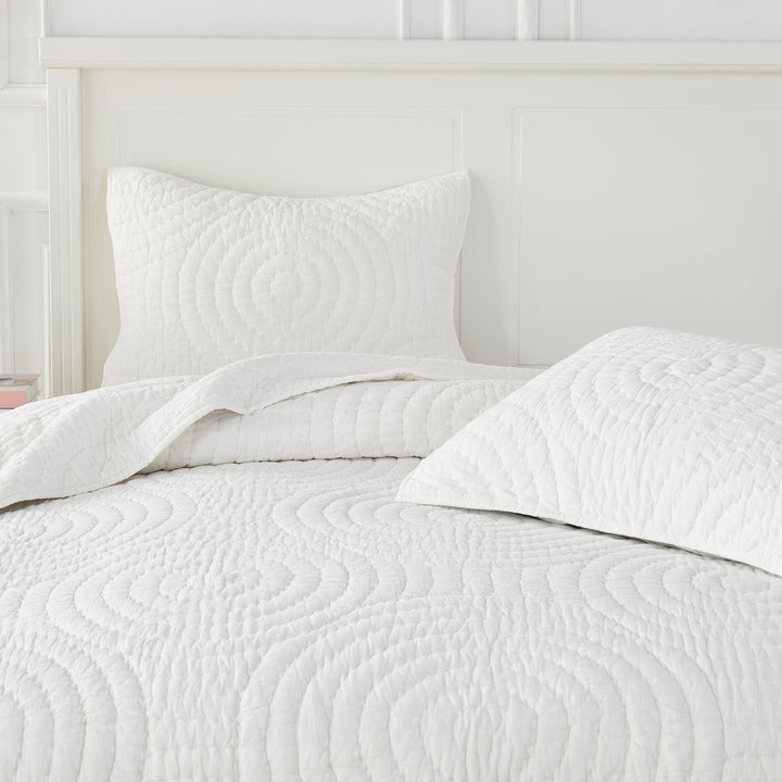 Halo Cotton Voile Hand Stitched Quilt Set