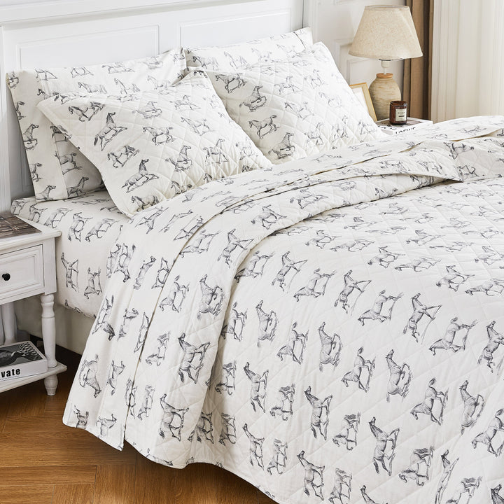 Horses Cotton Flannel Quilt Set
