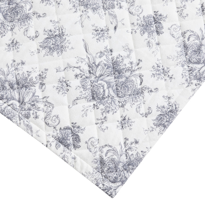 Petit Toile Cotton Flannel Quilt Set