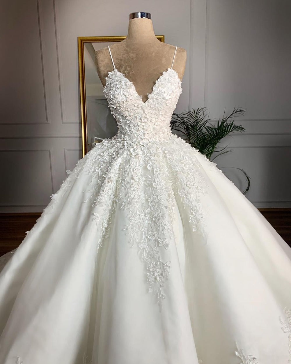 WeTwo Lace Floral Gown c