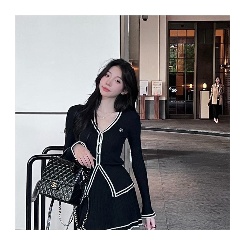 Autumn Clothes Knitting Suit Pleated Skirt Two-piece Set