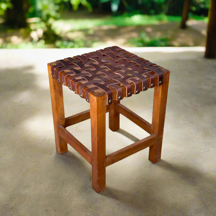 Escabel | Leather Woven Stool