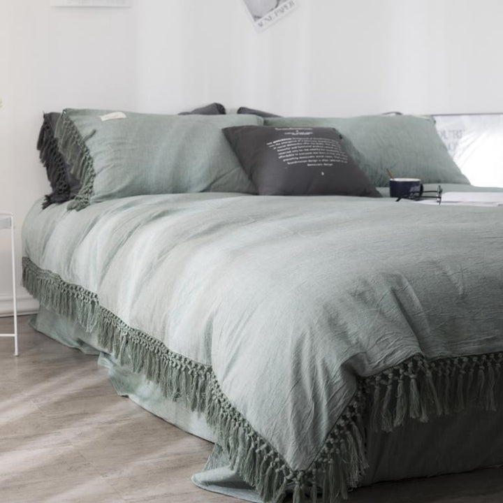 Stylish Nordic Cotton Four-Piece Bedding Set