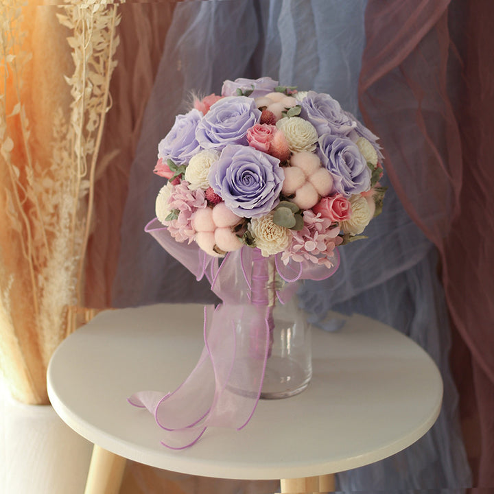Hand Holding Flowers Rose Cotton Wedding Girlfriend Pick Up Kiss