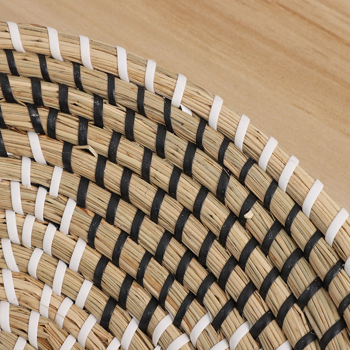 Handwoven Seagrass Fruit Plate Desktop Storage Basket