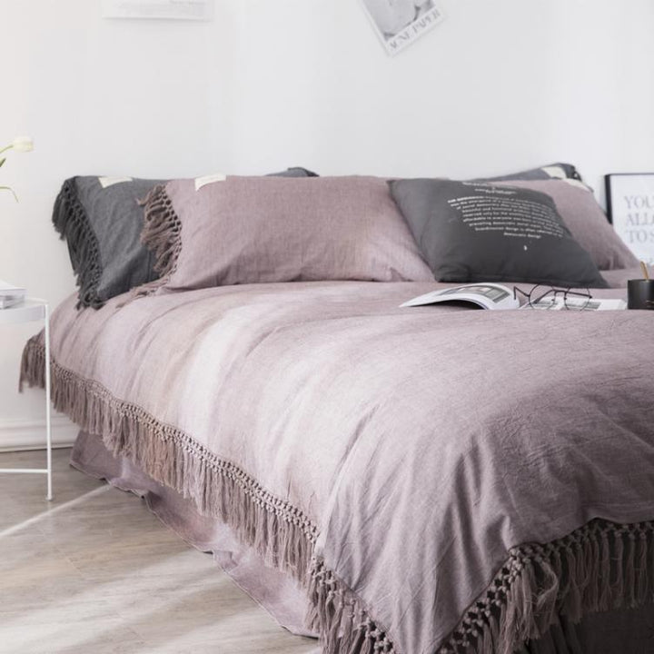 Stylish Nordic Cotton Four-Piece Bedding Set