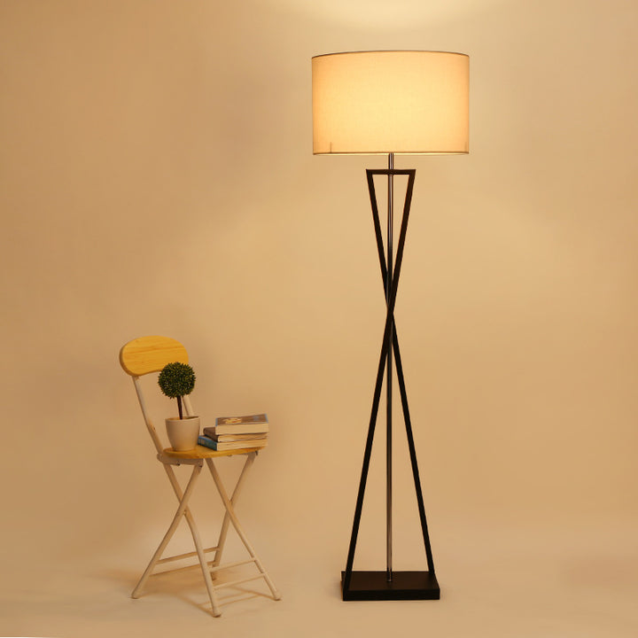 Hotel Style Lamp.