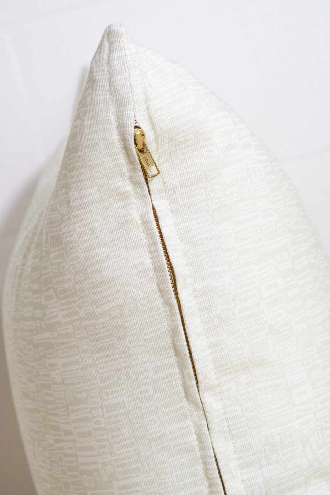 Leucadia in Eleuthera 24" x 24" Pillow