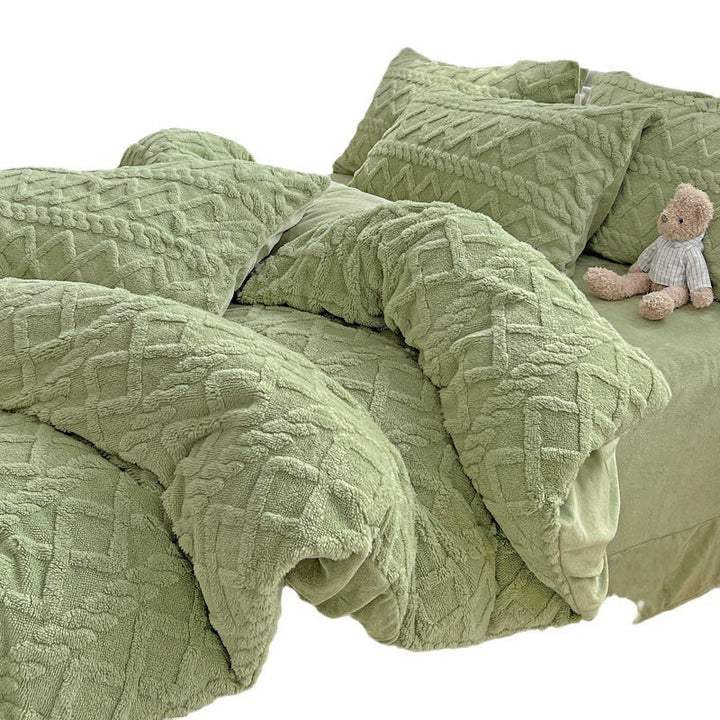 Four-Piece Bed Set – Thickened Warm Milk Fiber Bedding