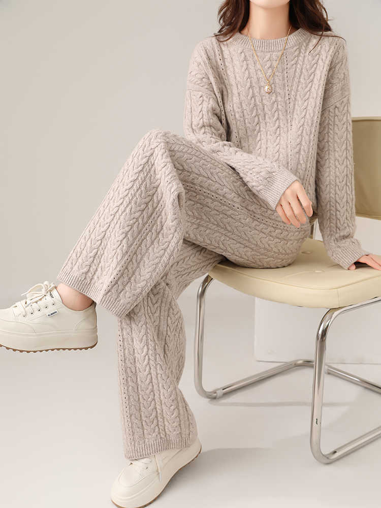 Autumn And Winter New Round Neck Pure Wool Sweater Women's Loose Slimming Twisted Thickened Sweater Trousers Suit