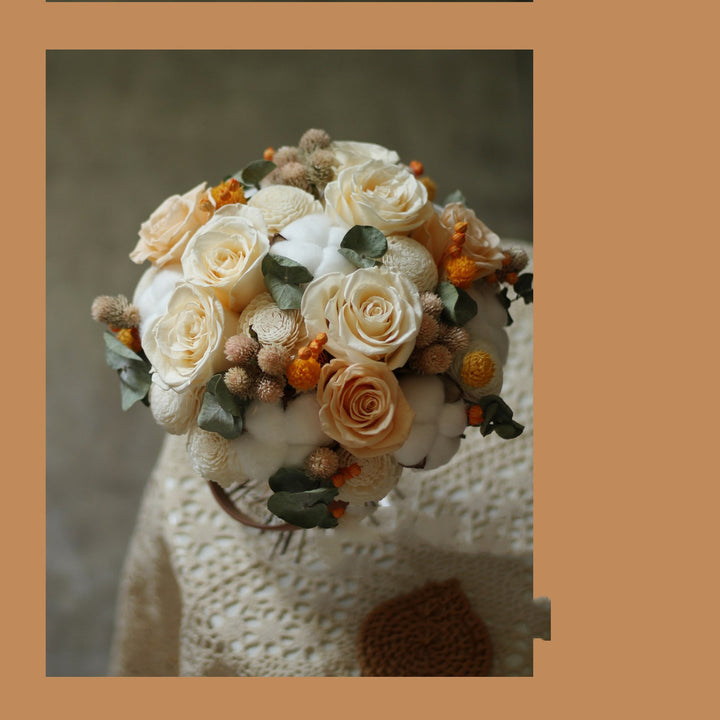 Hand Holding Flowers Rose Cotton Wedding Girlfriend Pick Up Kiss